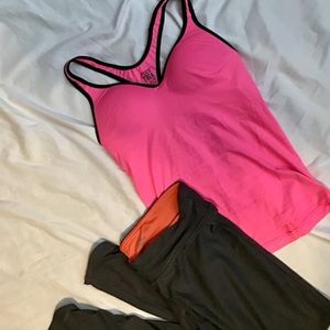 PINK Workout Top XS + S leggings